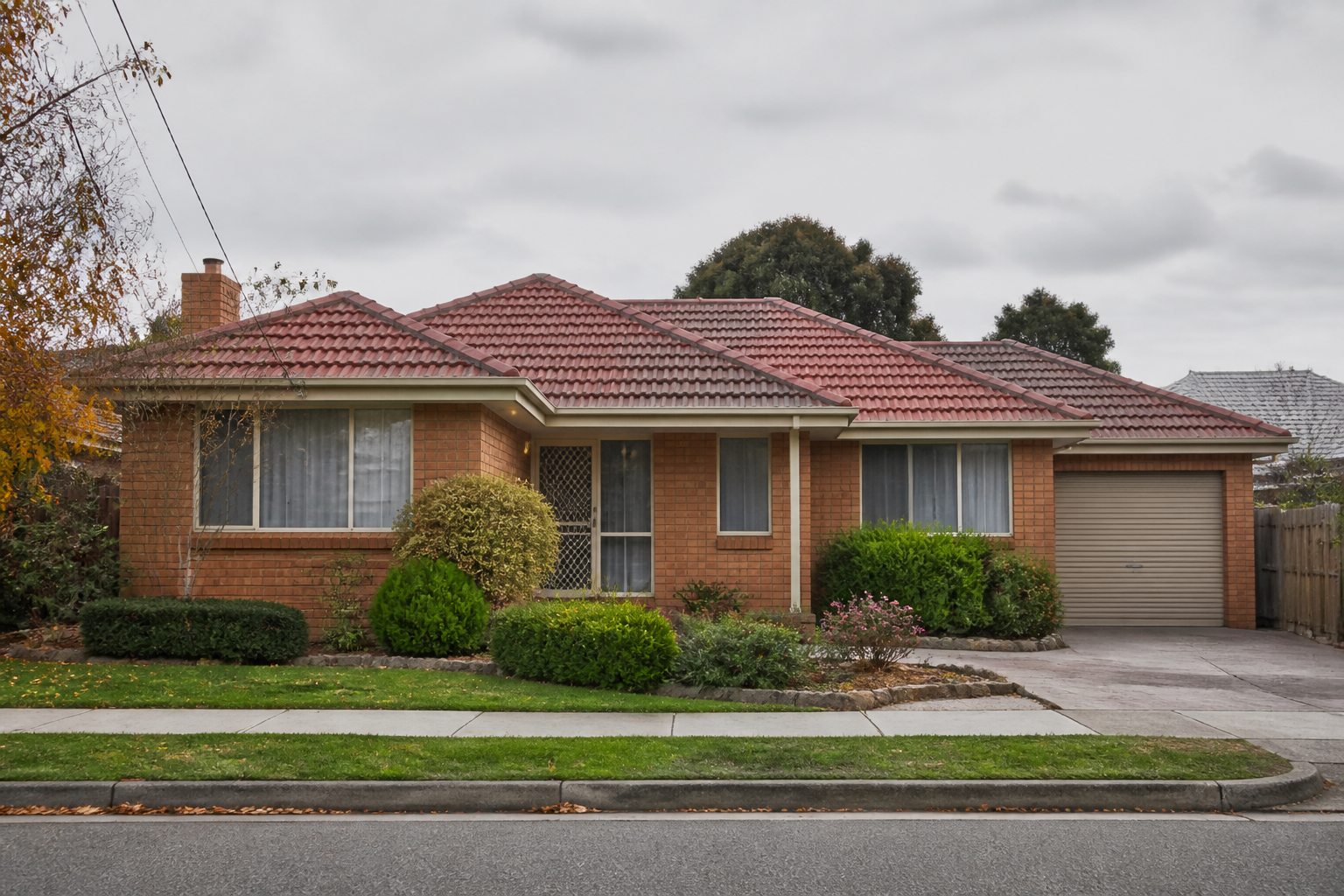 Melbourne tiled roof with terracotta tiles
